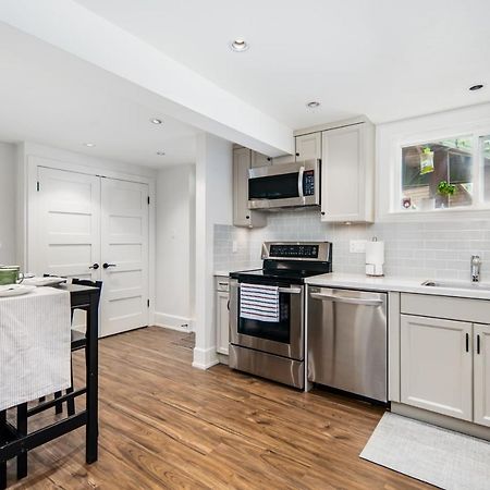Gorgeous 4 Bedroom Garden Level Suite At Vancouver West & Ubc Exteriör bild