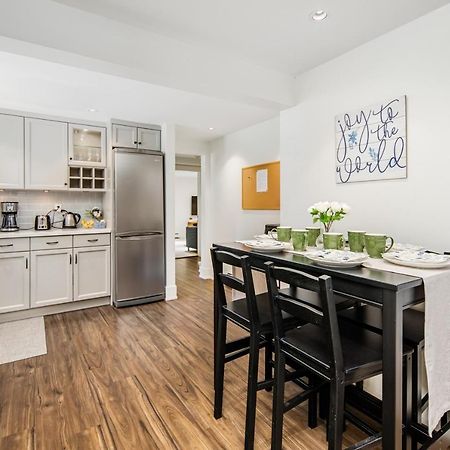 Gorgeous 4 Bedroom Garden Level Suite At Vancouver West & Ubc Exteriör bild