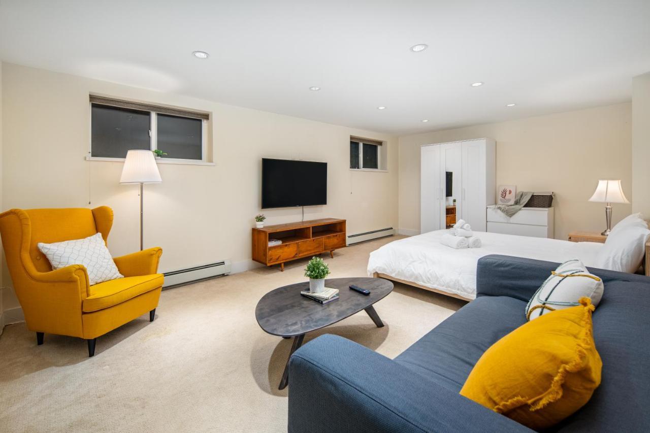 Gorgeous 4 Bedroom Garden Level Suite At Vancouver West & Ubc Exteriör bild