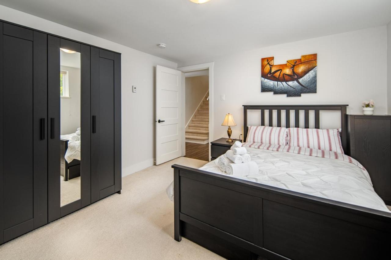 Gorgeous 4 Bedroom Garden Level Suite At Vancouver West & Ubc Exteriör bild